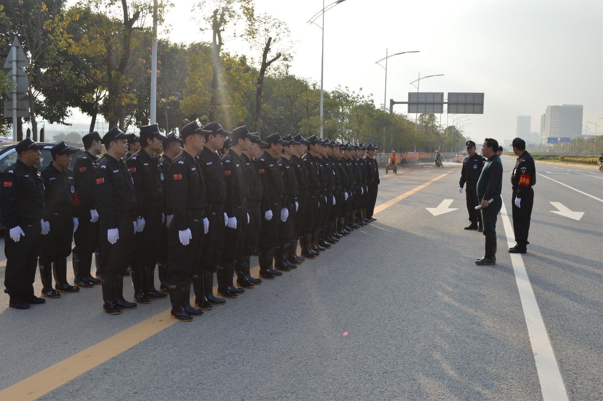 1567649398890456.jpg 218025157.jpg